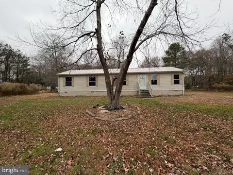 32792 W Post Office Rd, Princess Anne, MD 21853