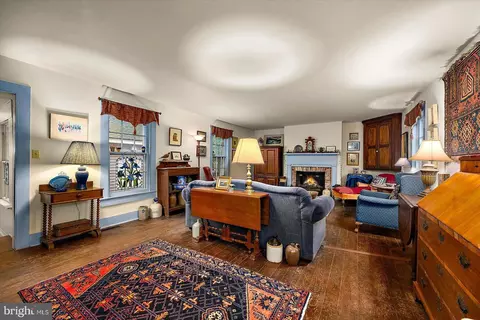 Living - 27947 Fairmount Rd, Westover, MD 21871 photo 1 of 4