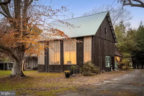 Exterior - 27947 Fairmount Rd, Westover, MD 21871 photo 18 of 29