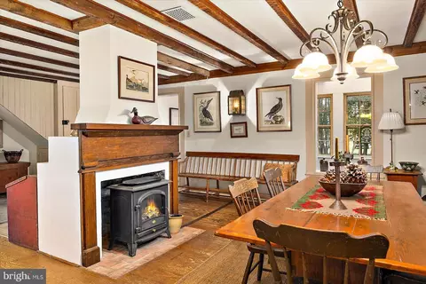 Dining - 27947 Fairmount Rd, Westover, MD 21871 photo 5 of 8
