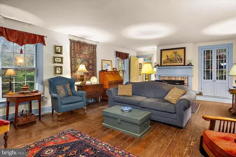 Living - 27947 Fairmount Rd, Westover, MD 21871 photo 4 of 4