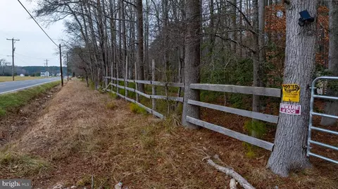 Fairmount Road, Westover, MD 21871