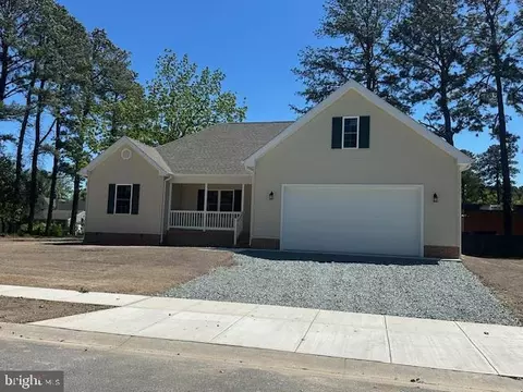 30483 Manor Dr, Princess Anne, MD 21853