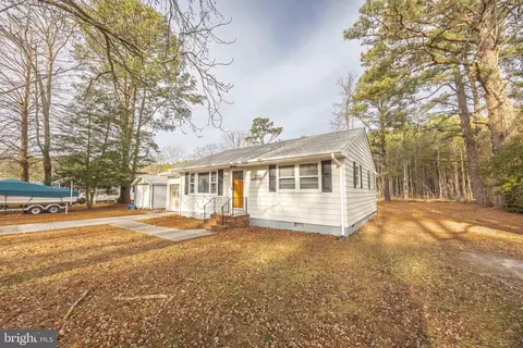 23550 Deal Island Rd, Deal Island, MD 21821