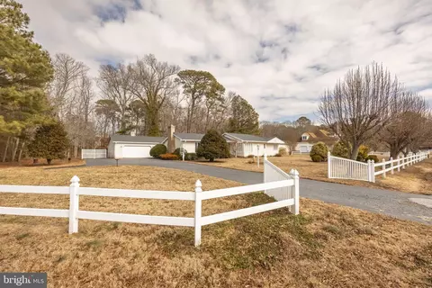 4421 Beechwood Pl, Crisfield, MD 21817