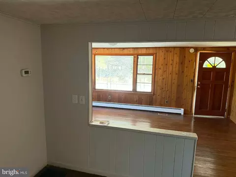 Living - 7366 River Rd, Westover, MD 21871 photo 4 of 6