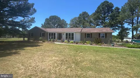 5000 Joshua Thomas Rd, Crisfield, MD 21817