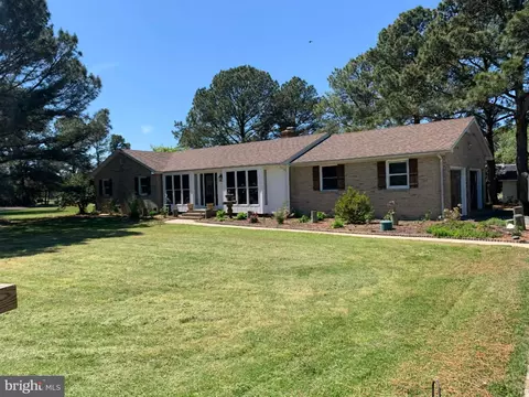 5000 Joshua Thomas Rd, Crisfield, MD 21817