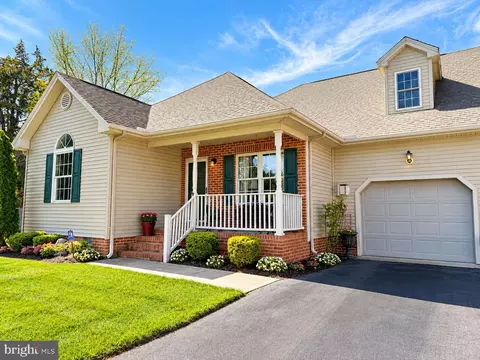 30416 Plantation Dr, Princess Anne, MD 21853