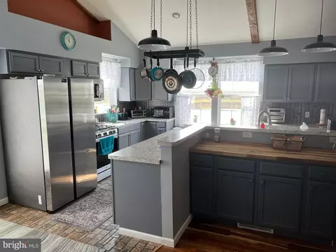 Kitchen - 25980 Rumbley Rd, Westover, MD 21871 photo 3 of 5