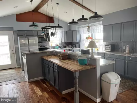 Kitchen - 25980 Rumbley Rd, Westover, MD 21871 photo 2 of 5