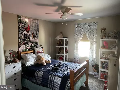 Bedroom - 25980 Rumbley Rd, Westover, MD 21871 photo 6 of 7