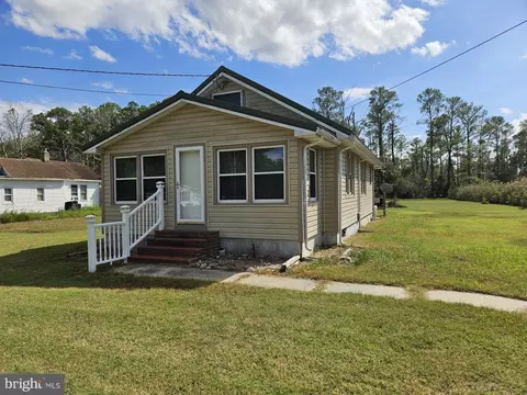 2796 Calvary Rd, Crisfield, MD 21817