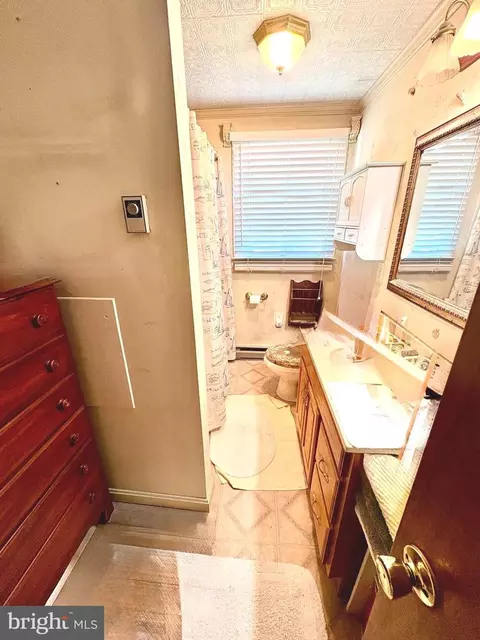 Bath - 21162 Tuff St, Tylerton, MD 21866 photo 2 of 2