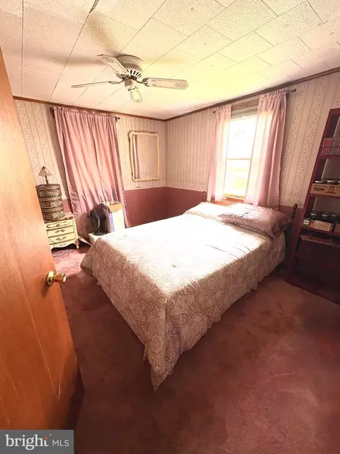 Bedroom - 21162 Tuff St, Tylerton, MD 21866 photo 2 of 2