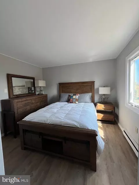Bedroom - 25785 Drum Point Rd, Westover, MD 21871 photo 1 of 3