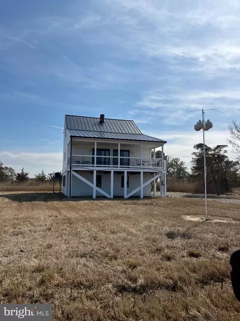 Exterior - 25785 Drum Point Rd, Westover, MD 21871 photo 2 of 7