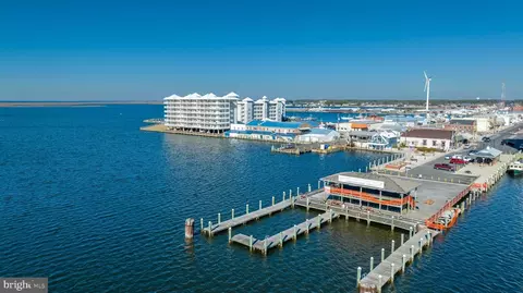103 Williams St #413, Crisfield, MD 21817