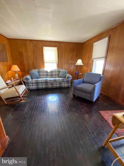 Living - 3191 Marsh Rd, Ewell, MD 21824 photo 2 of 4