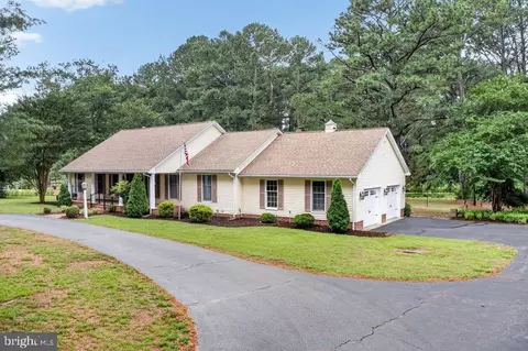 30124 Peggy Ln, Princess Anne, MD 21853