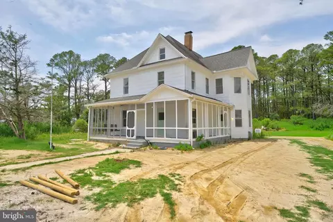 272 S Somerset Ave, Crisfield, MD 21817