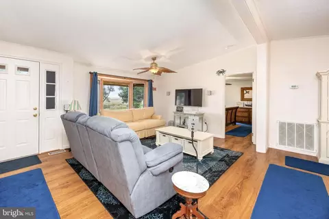 Living - 7940 Riverview Rd, Westover, MD 21871 photo 1 of 5