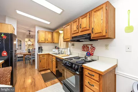 Kitchen - 7940 Riverview Rd, Westover, MD 21871 photo 2 of 5