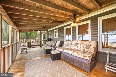 Exterior - 7940 Riverview Rd, Westover, MD 21871 photo 7 of 24