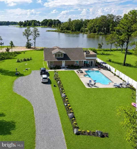 5757 Dockside Ln, Marion Station, MD 21838