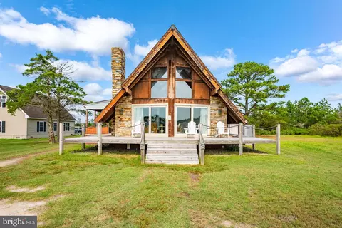 27093 Point Rd, Princess Anne, MD 21853