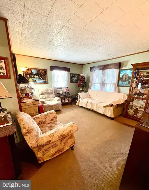 Living - 3287 Marsh Rd, Ewell, MD 21824 photo 1 of 2
