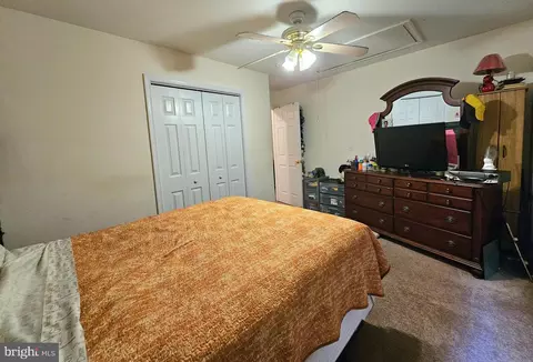 Bedroom - 8339 Upper Hill Rd, Westover, MD 21871 photo 2 of 5