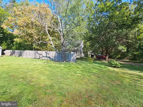 Exterior - 8339 Upper Hill Rd, Westover, MD 21871 photo 2 of 3