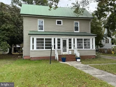 103 S Somerset Ave, Crisfield, MD 21817