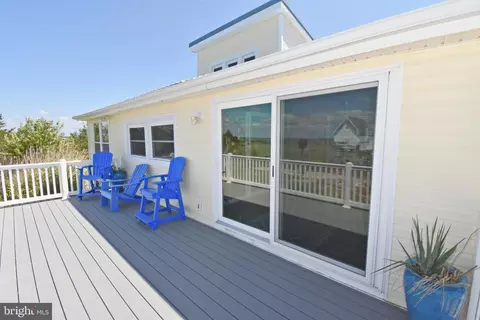 Exterior - 25795 Drum Point Rd, Westover, MD 21871 photo 5 of 9