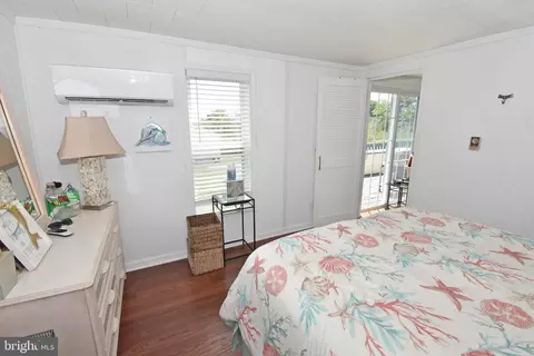 Bedroom - 25795 Drum Point Rd, Westover, MD 21871 photo 4 of 7