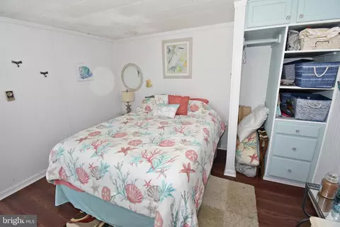 Bedroom - 25795 Drum Point Rd, Westover, MD 21871 photo 3 of 7