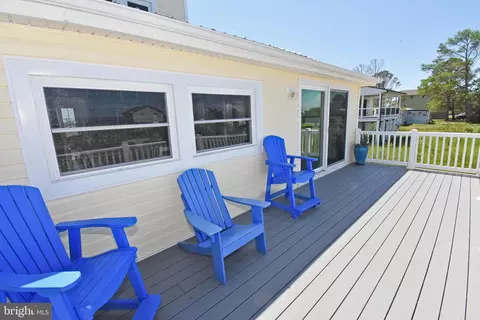 Exterior - 25795 Drum Point Rd, Westover, MD 21871 photo 6 of 9