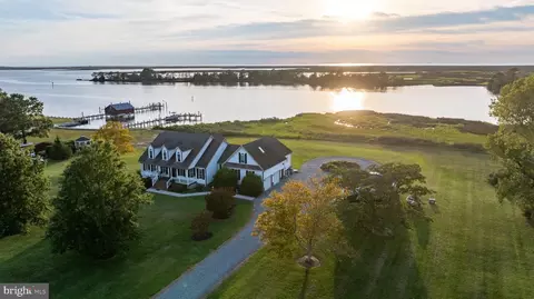 26128 Byrd Rd, Crisfield, MD 21817