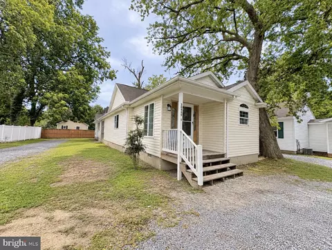 30445 Oak St, Princess Anne, MD 21853