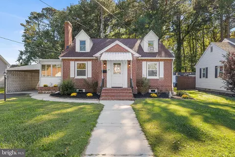 1 Potomac St, Crisfield, MD 21817