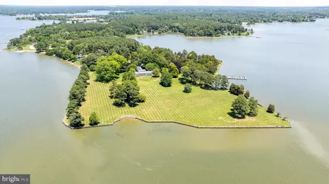 6010 Shipyard Ln, Easton, MD 21601