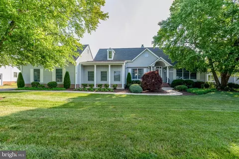 28474 Clubhouse Dr, Easton, MD 21601