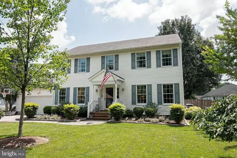 802 Chapel Farm Dr, Easton, MD 21601