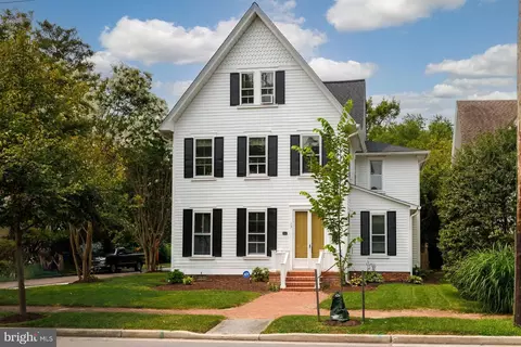 13 N Aurora St, Easton, MD 21601