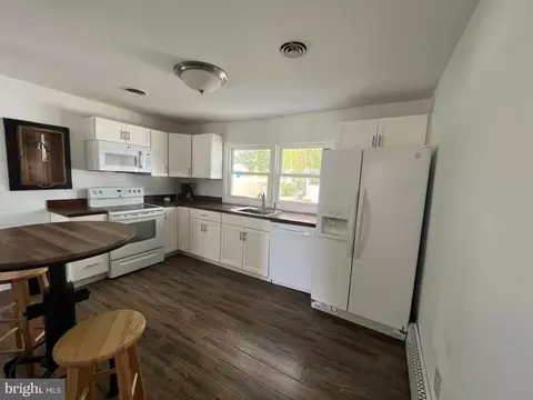 209 E Maple Ave, Saint Michaels, MD 21663 photo 4