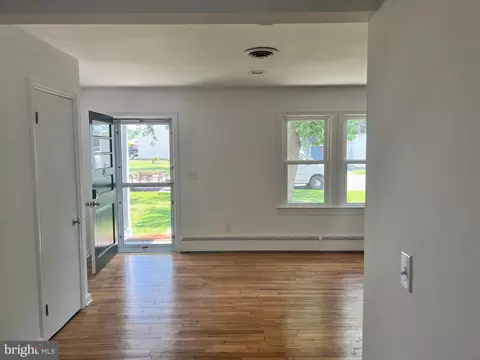 209 E Maple Ave, Saint Michaels, MD 21663 photo 8