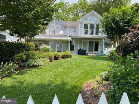 208 Tred Avon Ave, Oxford, MD 21654