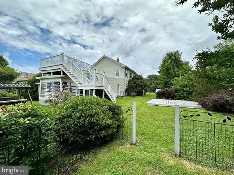 10434 Claiborne Rd, Claiborne, MD 21624