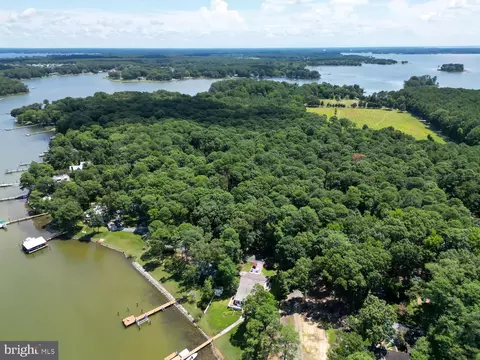 Oakwood Park Road E, Saint Michaels, MD 21663